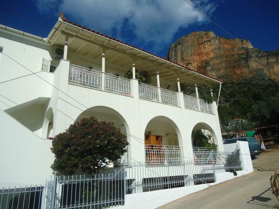 Leonidio Climb2red home Esterno foto